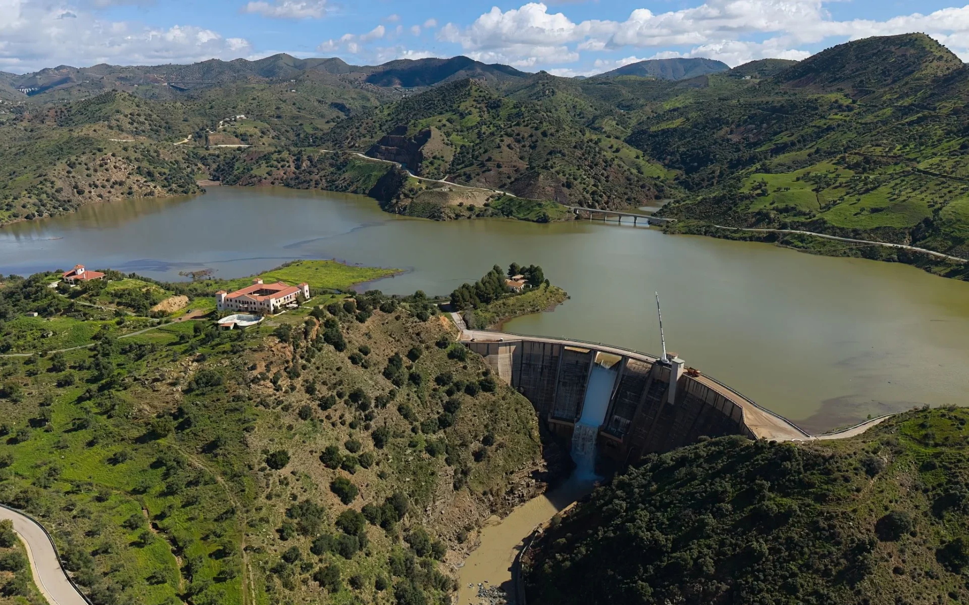 El MITECO autoriza la construcción de la Central Hidráulica Reversible “Los Guájares” 